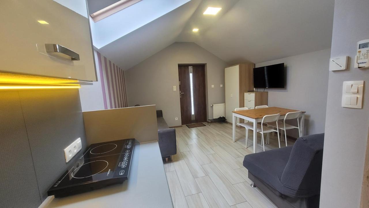 Wrzosowe Wzgorze Apartamenty Chęciny Esterno foto